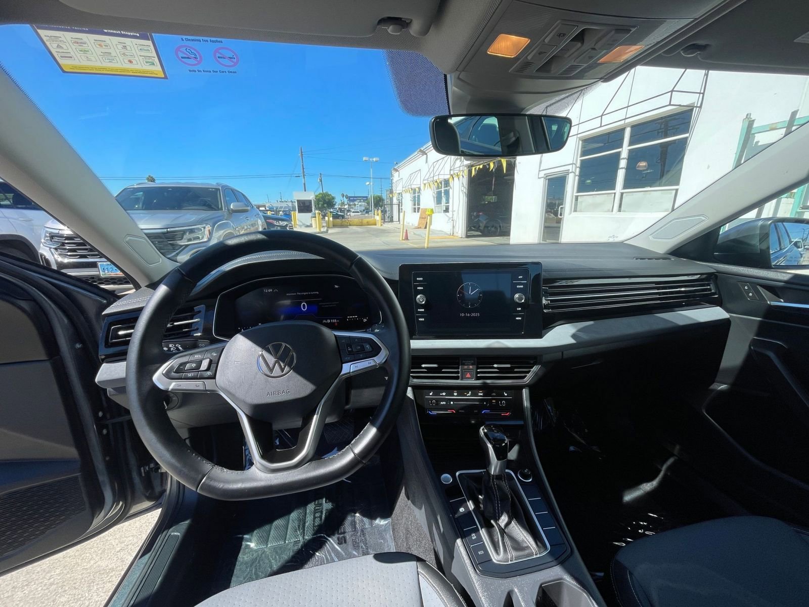 Thumbnail: 2025 Volkswagen Jetta - 33