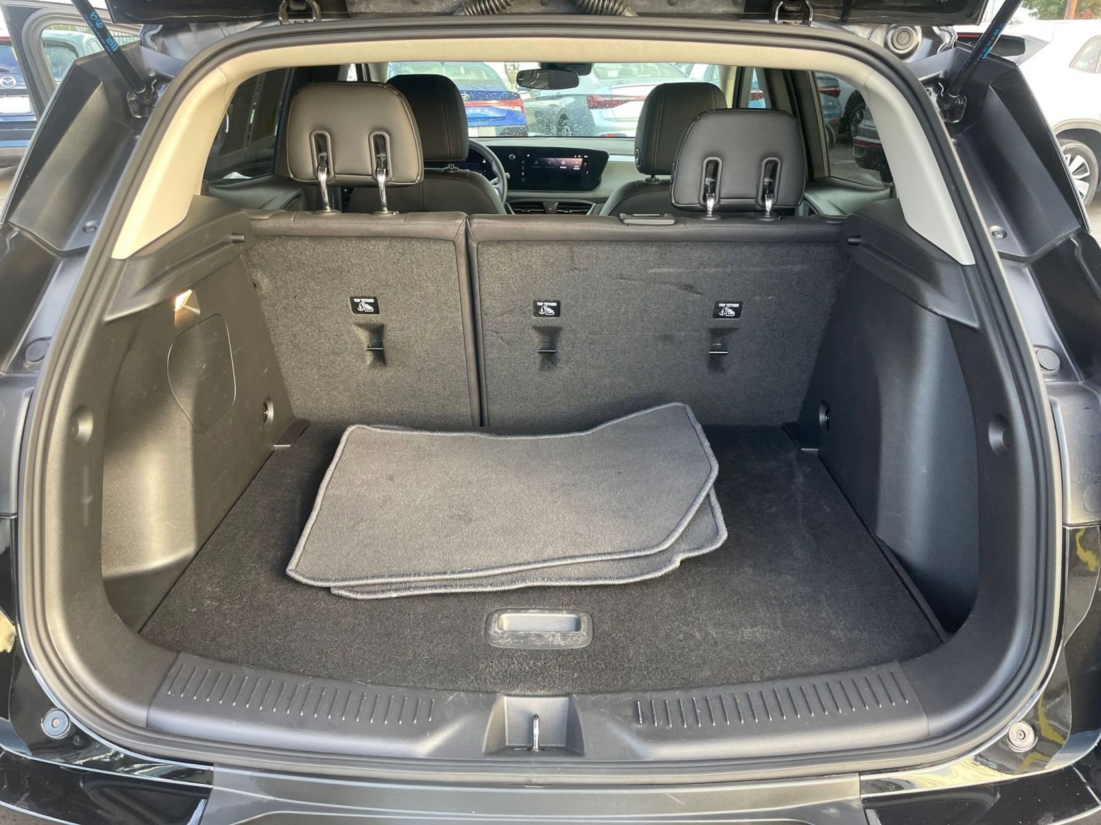 Thumbnail: 2025 Buick Encore GX - 31