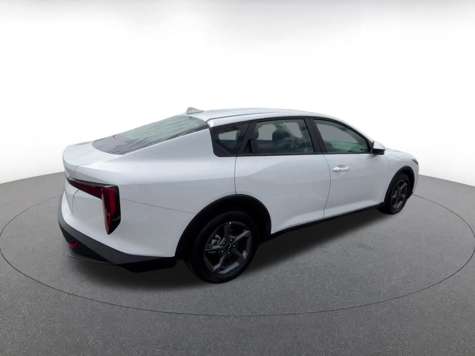 Thumbnail: 2025 Kia K4 - 14