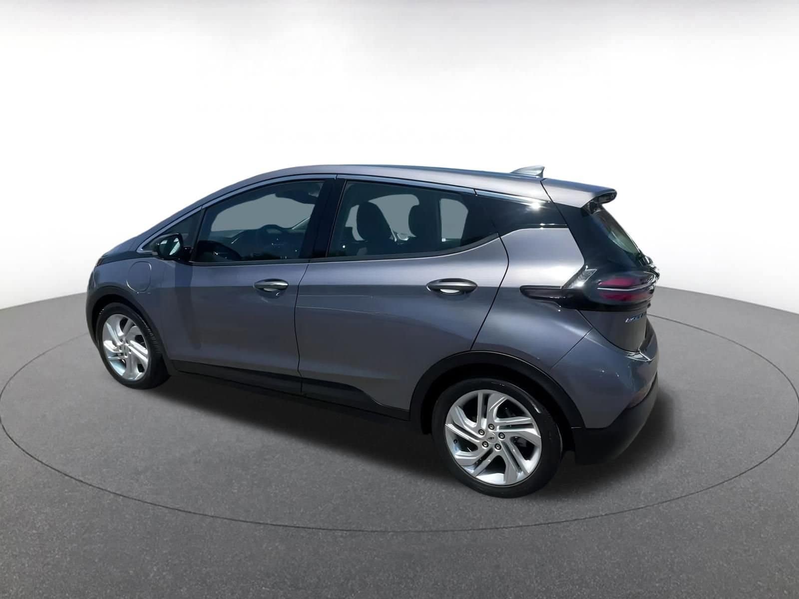 Thumbnail: 2023 Chevrolet Bolt EV - 10