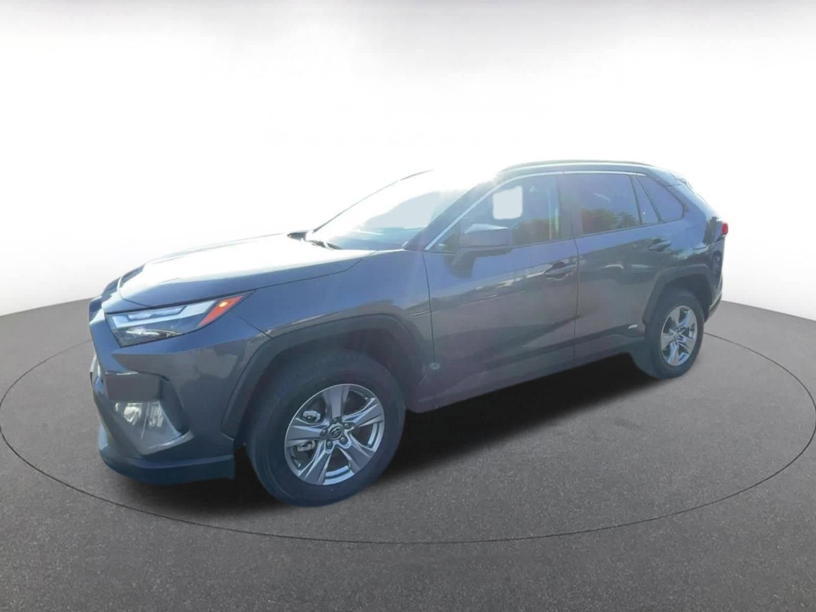 Thumbnail: 2025 Toyota RAV4 - 8