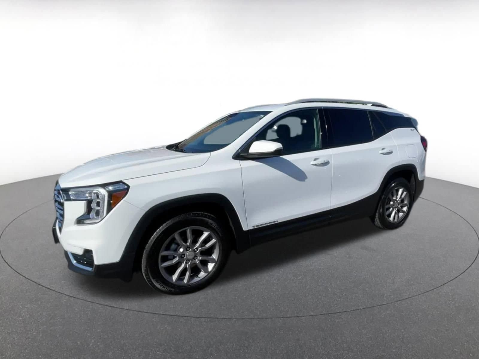 Thumbnail: 2024 GMC Terrain - 8