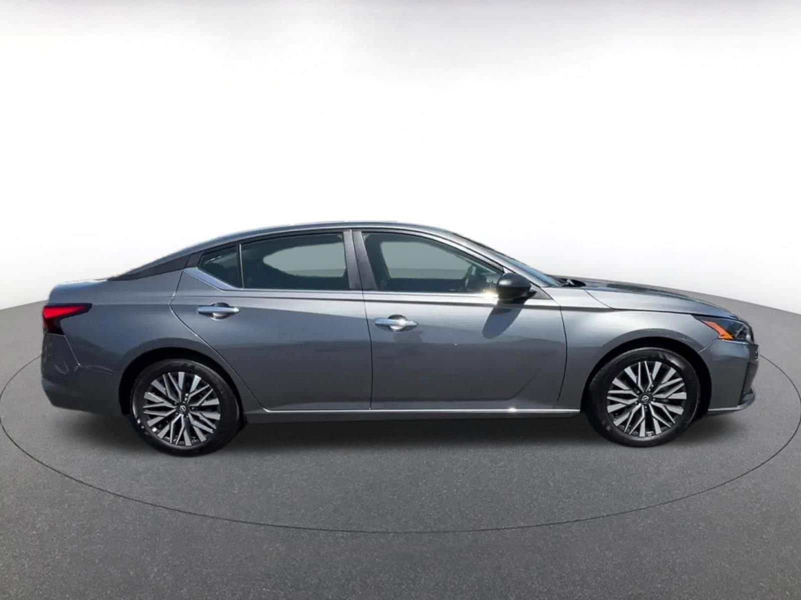 Thumbnail: 2025 Nissan Altima - 15