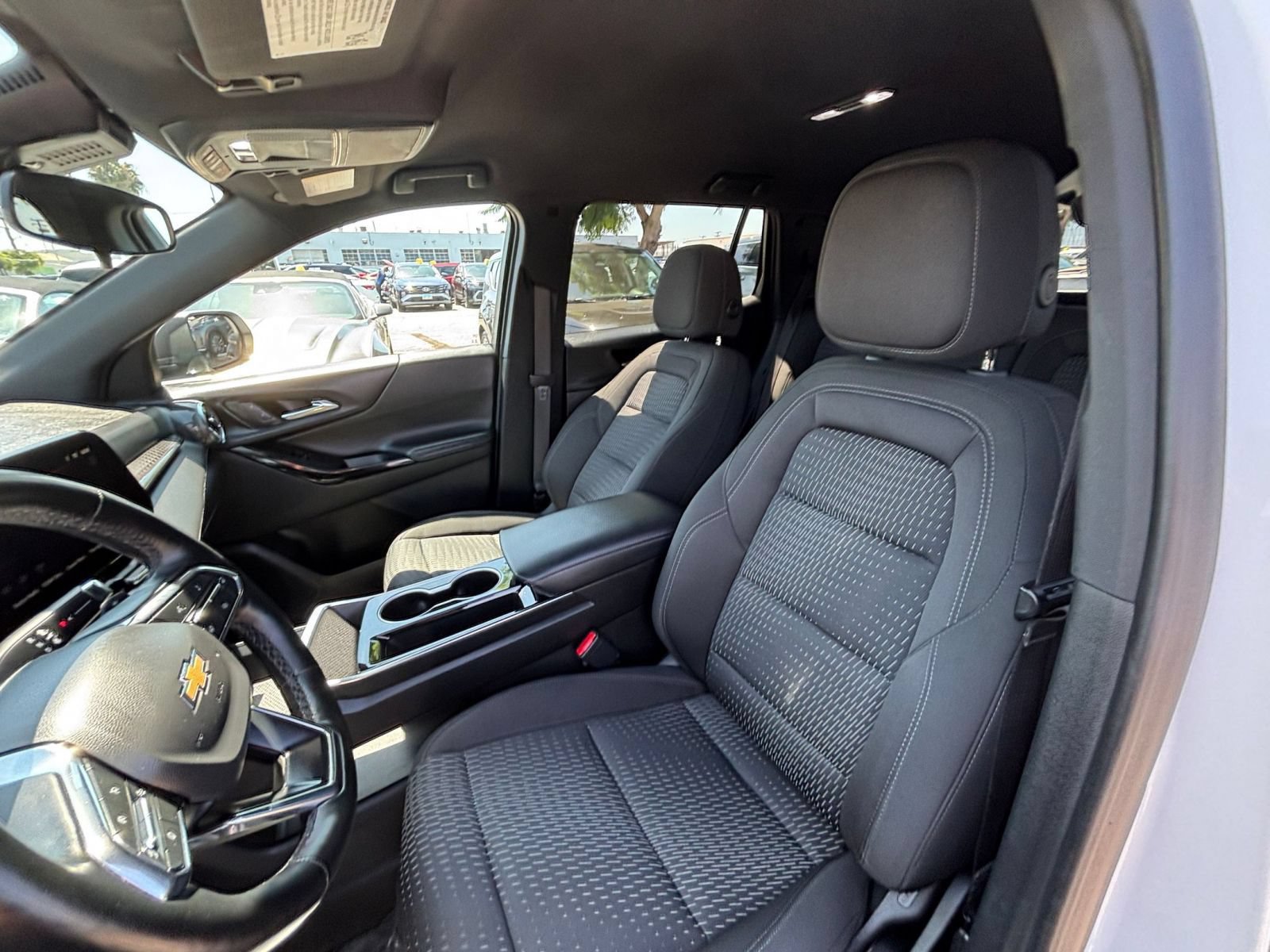 Thumbnail: 2025 Chevrolet Equinox - 32