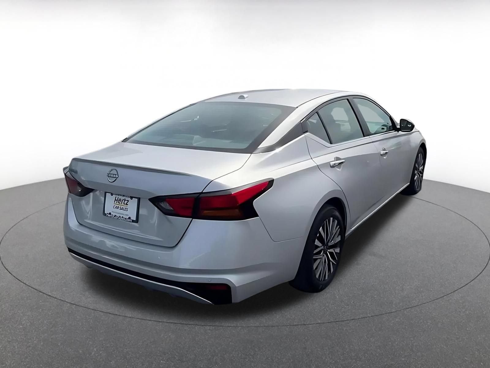 Thumbnail: 2025 Nissan Altima - 13