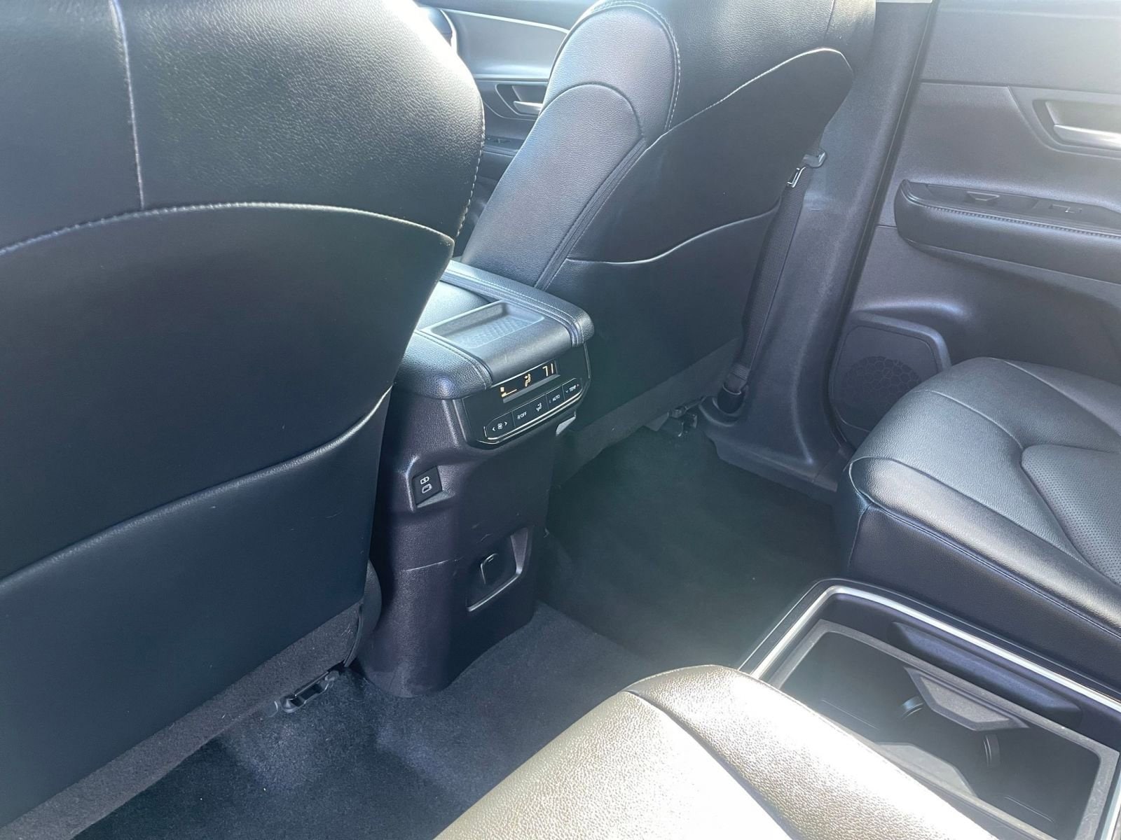 Thumbnail: 2025 Toyota Grand Highlander - 24