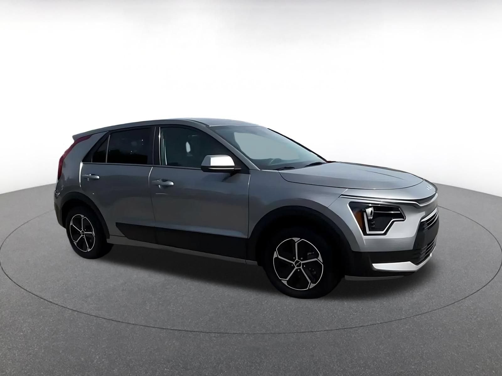 Thumbnail: 2026 Kia Niro - 2