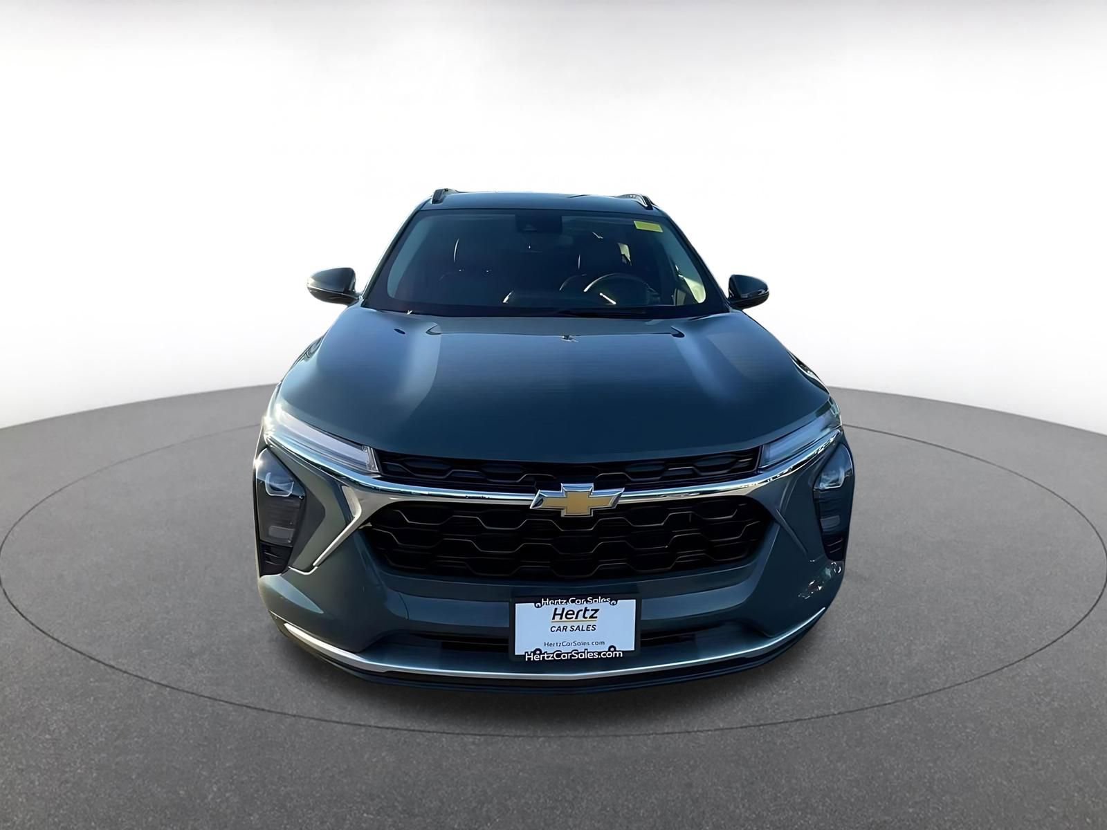 Thumbnail: 2025 Chevrolet Trax - 4