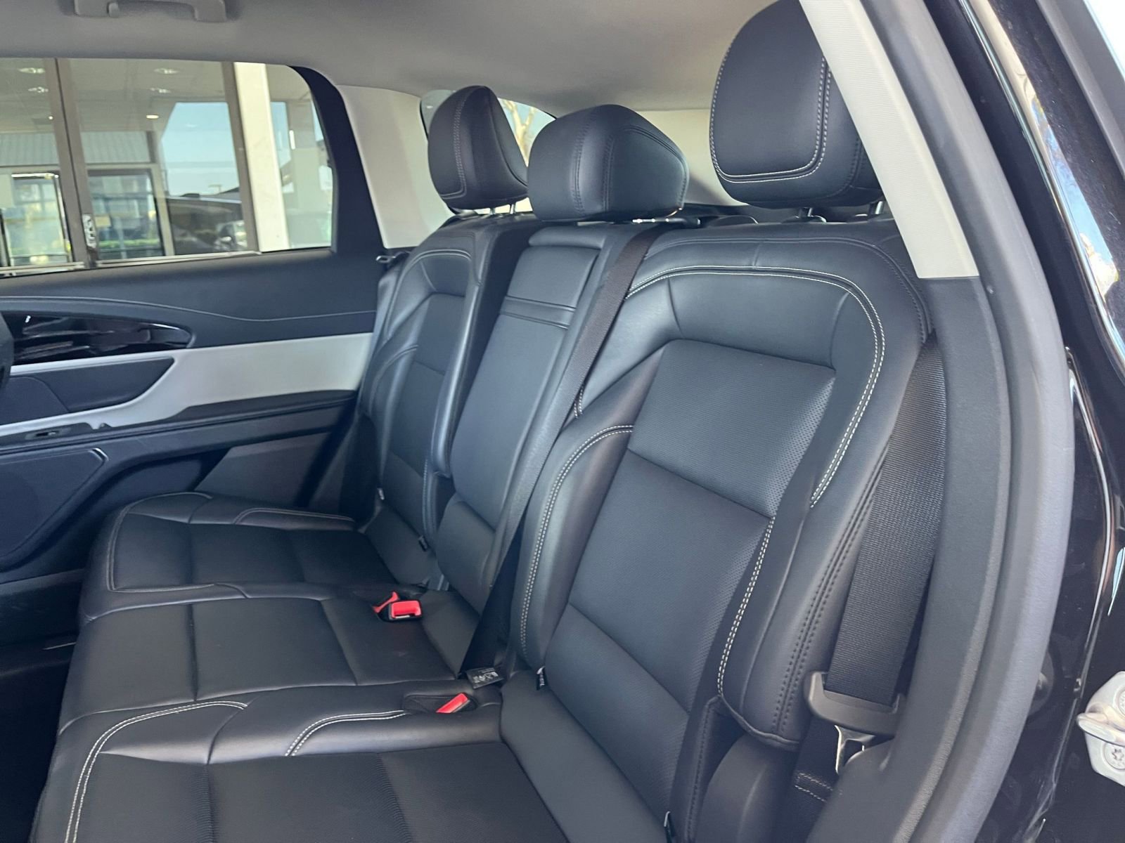 Thumbnail: 2024 Lincoln Nautilus - 25