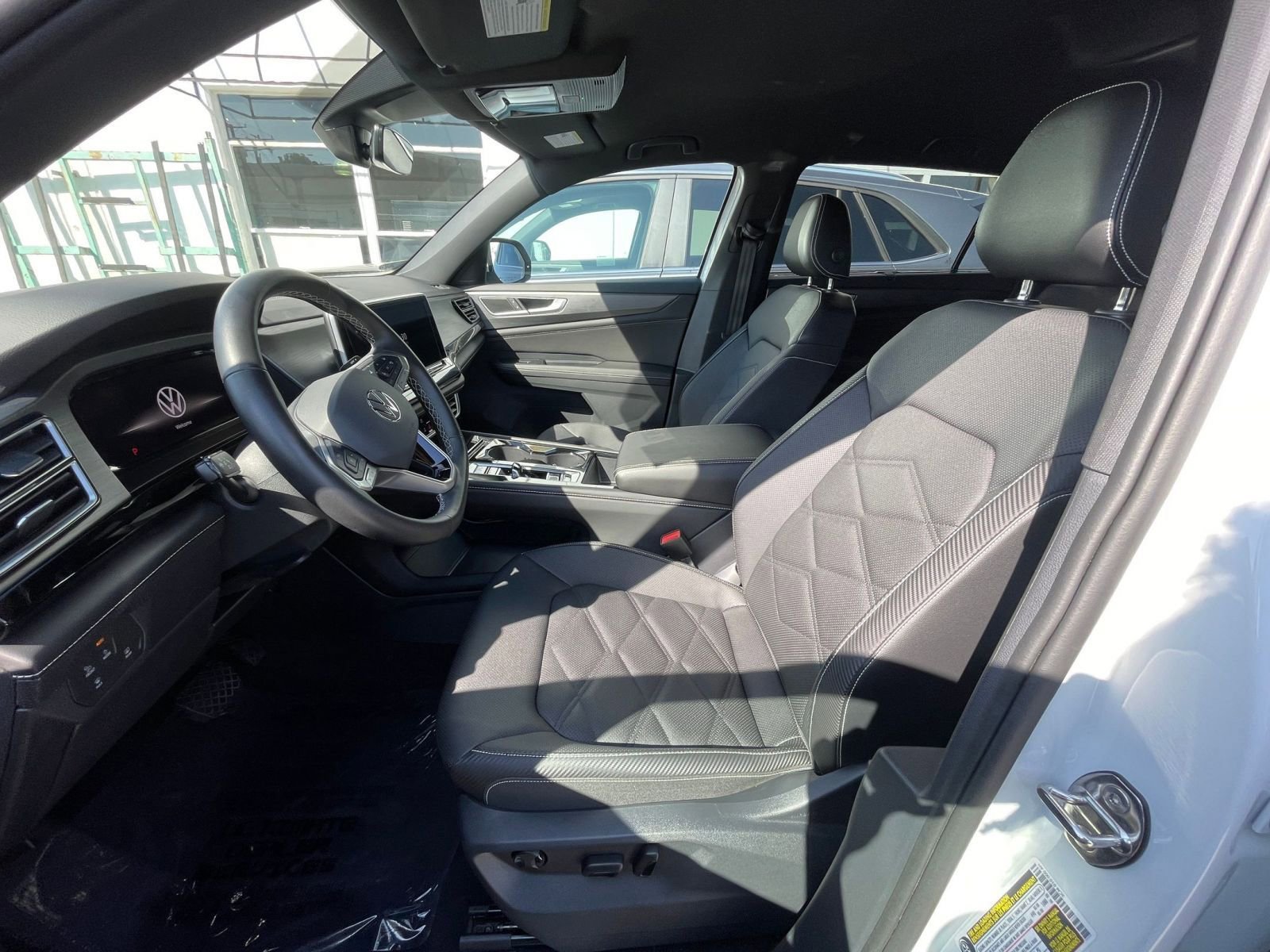 Thumbnail: 2025 Volkswagen Atlas - 27