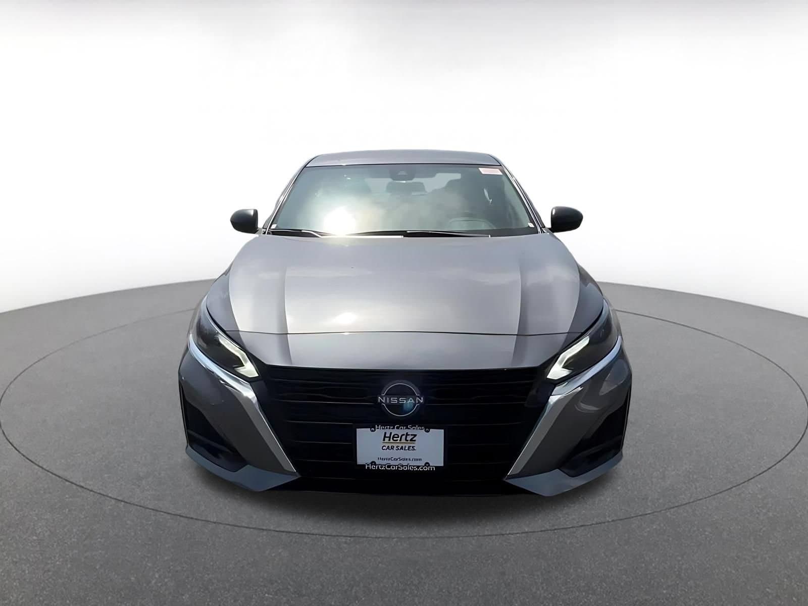 Thumbnail: 2025 Nissan Altima - 4