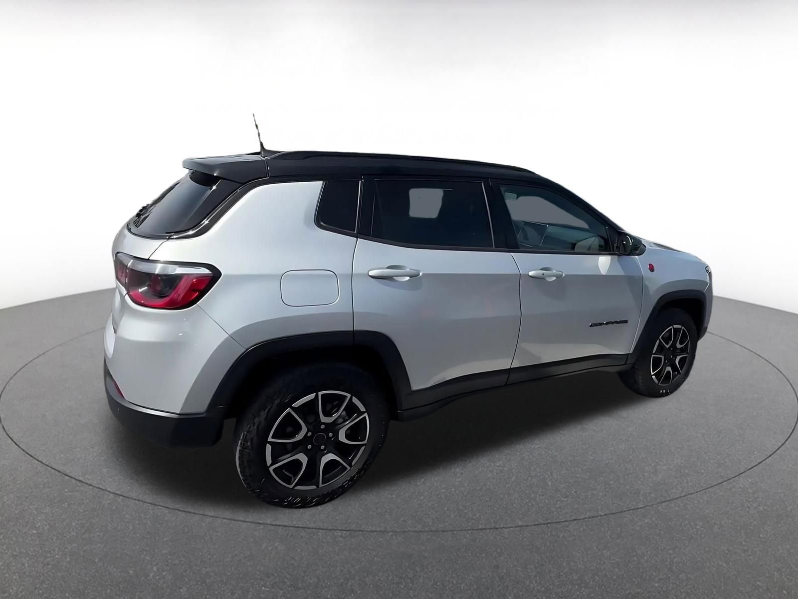 Thumbnail: 2025 Jeep Compass - 14