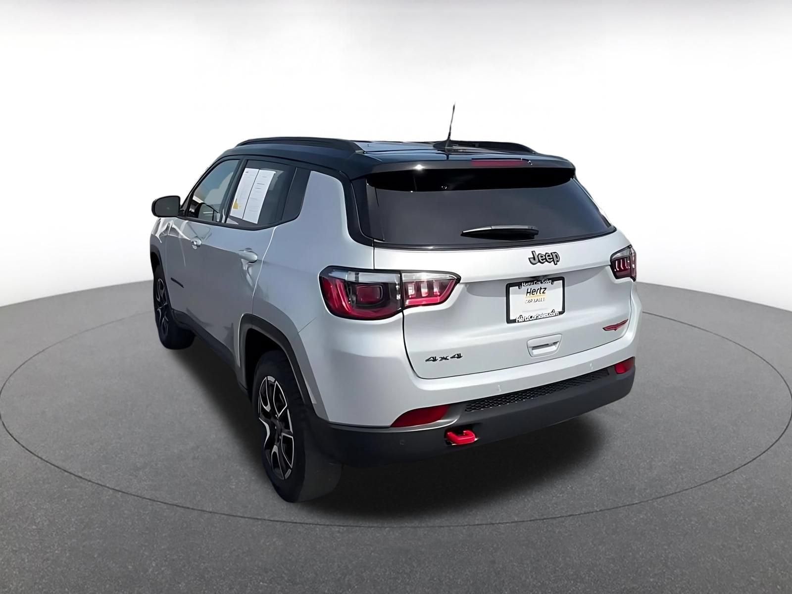 Thumbnail: 2025 Jeep Compass - 10
