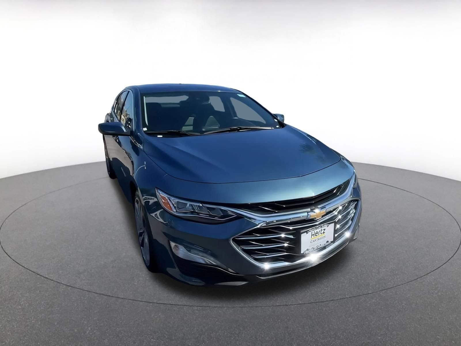 Thumbnail: 2024 Chevrolet Malibu - 3