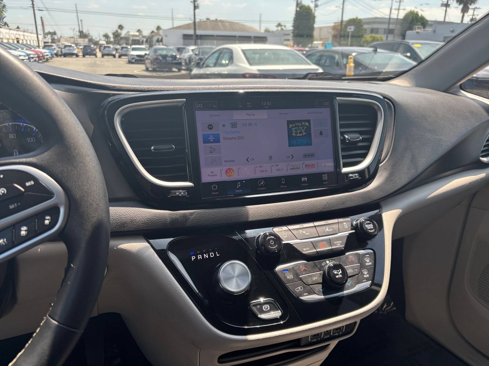 Thumbnail: 2024 Chrysler Pacifica - 17