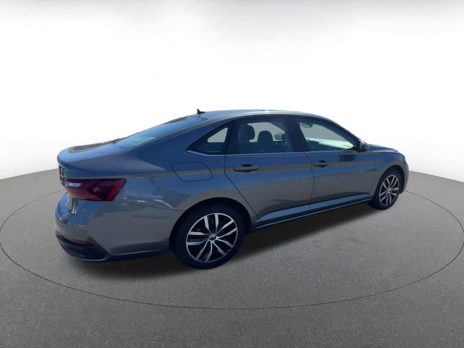 Thumbnail: 2025 Volkswagen Jetta - 15