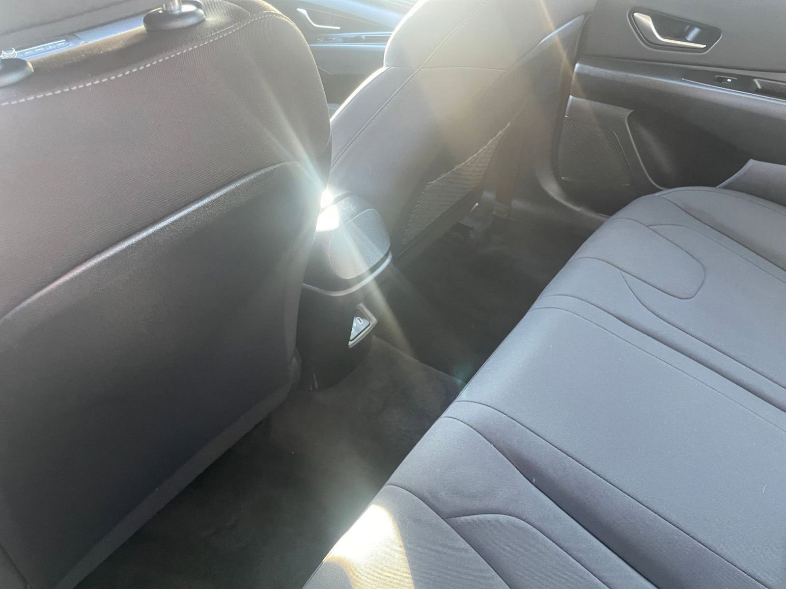 Thumbnail: 2025 Hyundai Elantra - 24