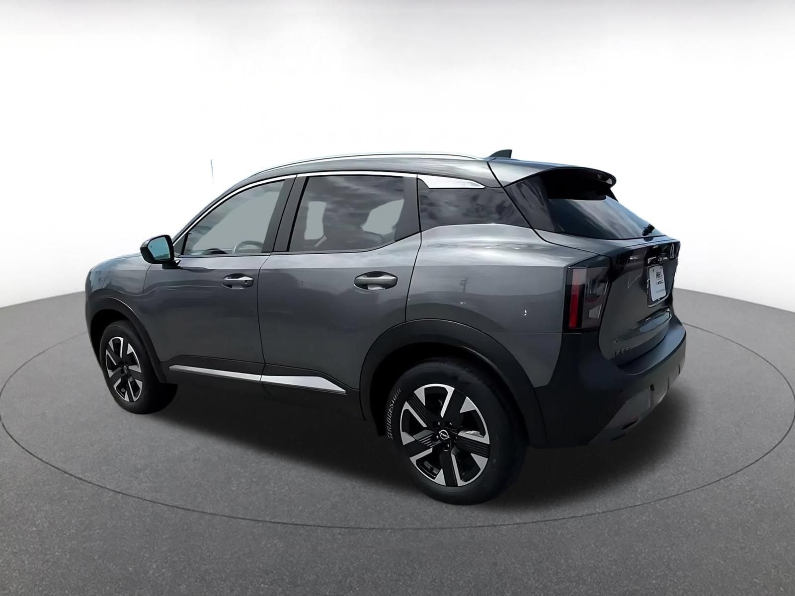 Thumbnail: 2026 Nissan Kicks - 10