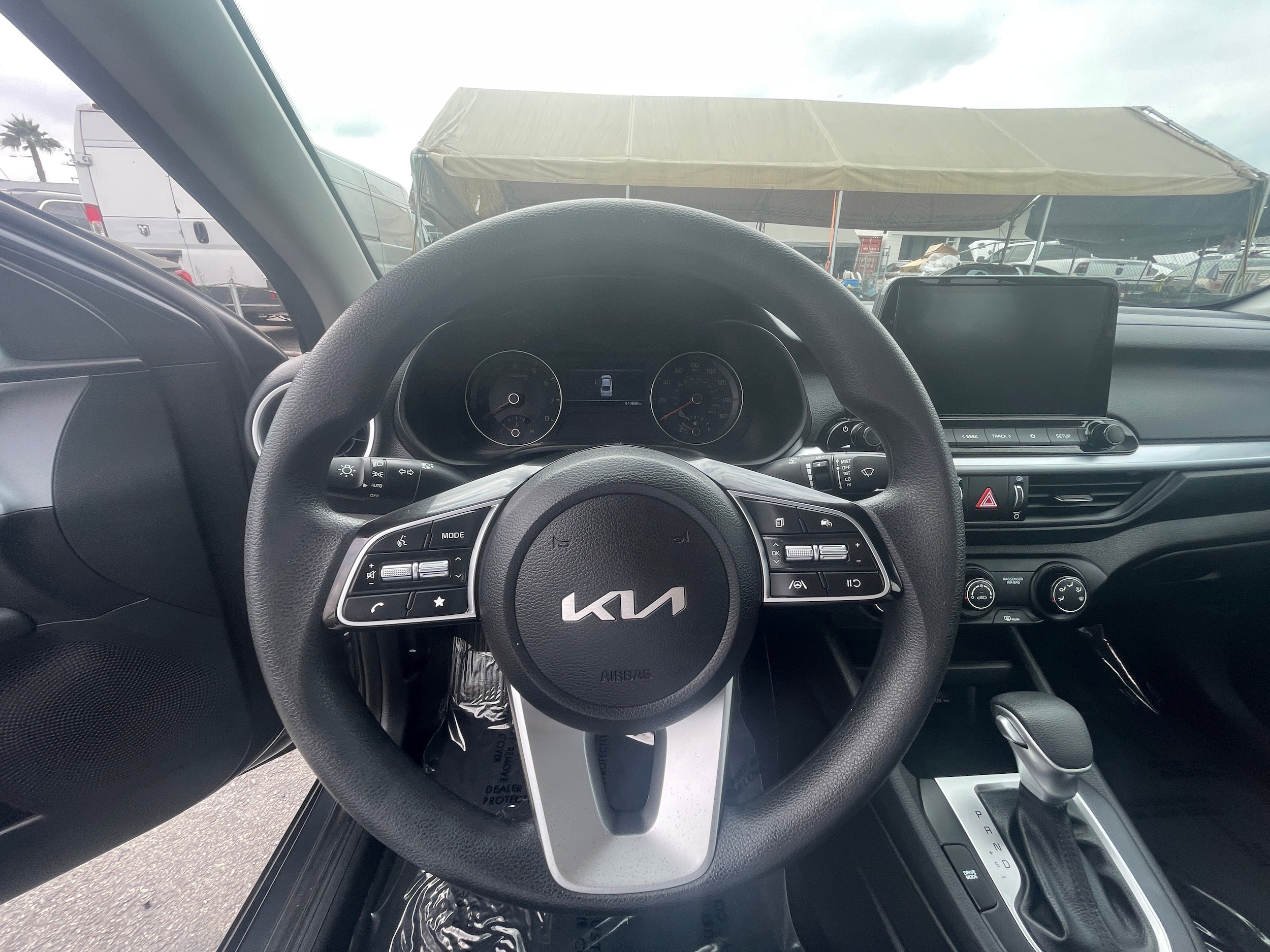 2023 Kia Forte LXS 28