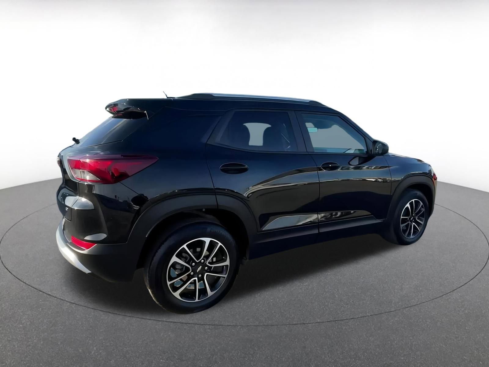 Thumbnail: 2025 Chevrolet TrailBlazer - 15