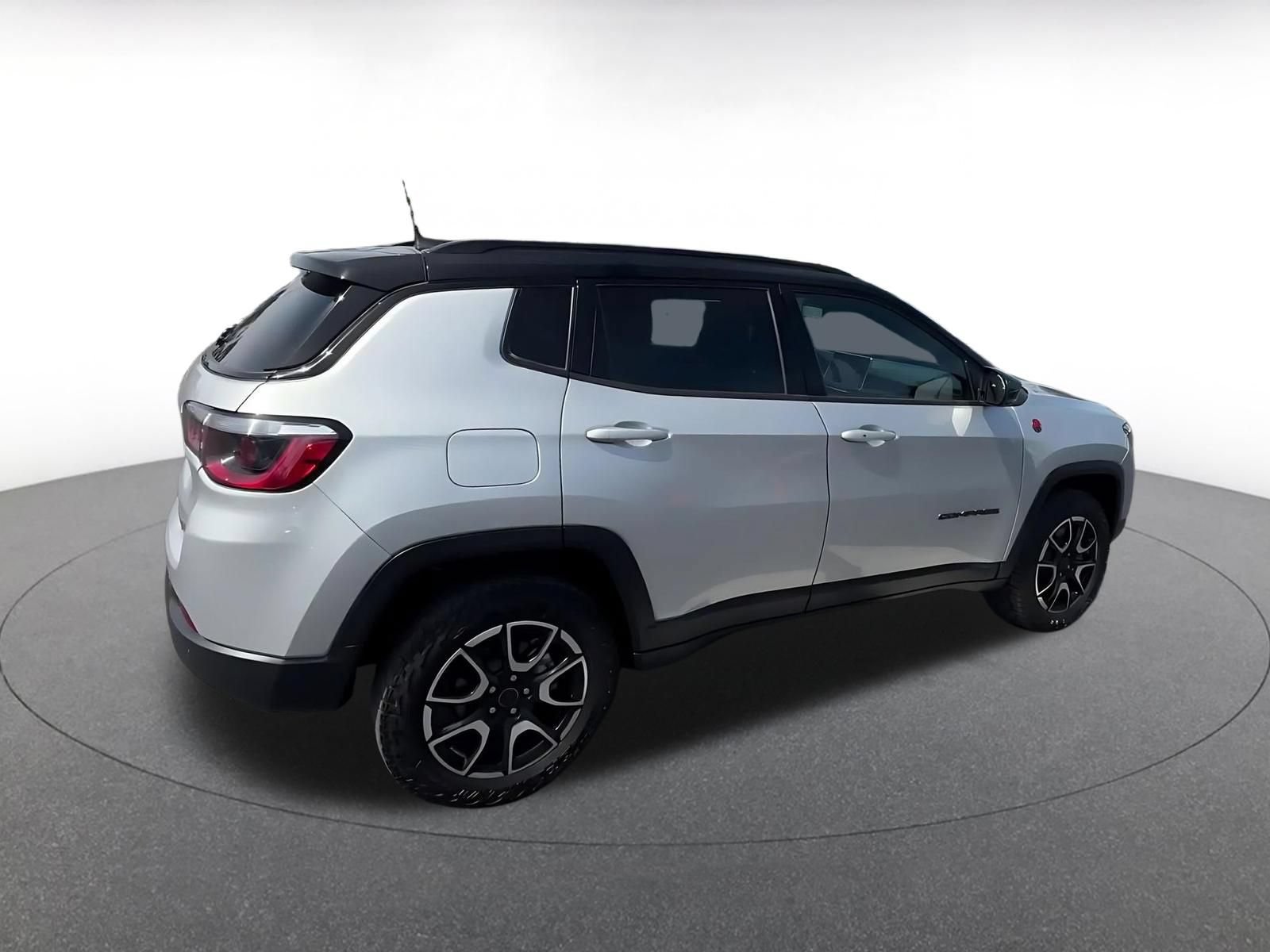 Thumbnail: 2025 Jeep Compass - 13