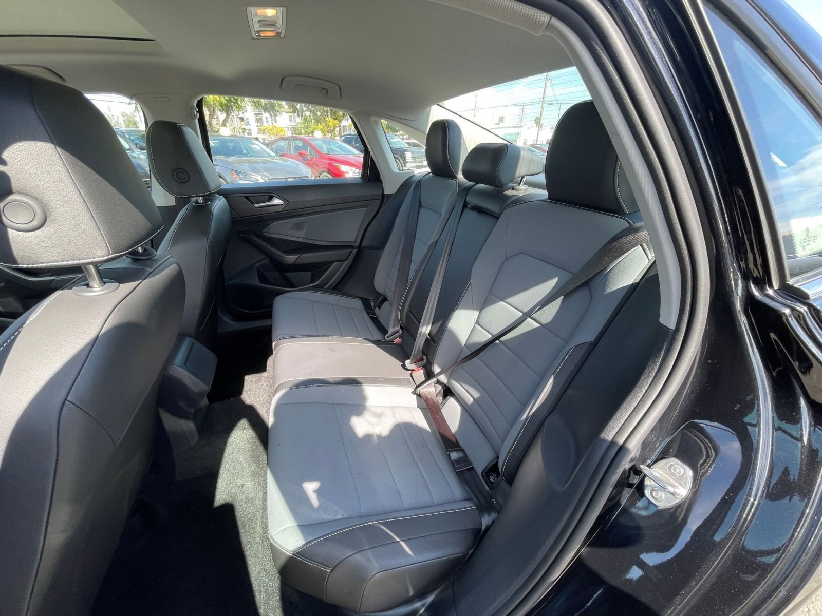 Thumbnail: 2025 Volkswagen Jetta - 27