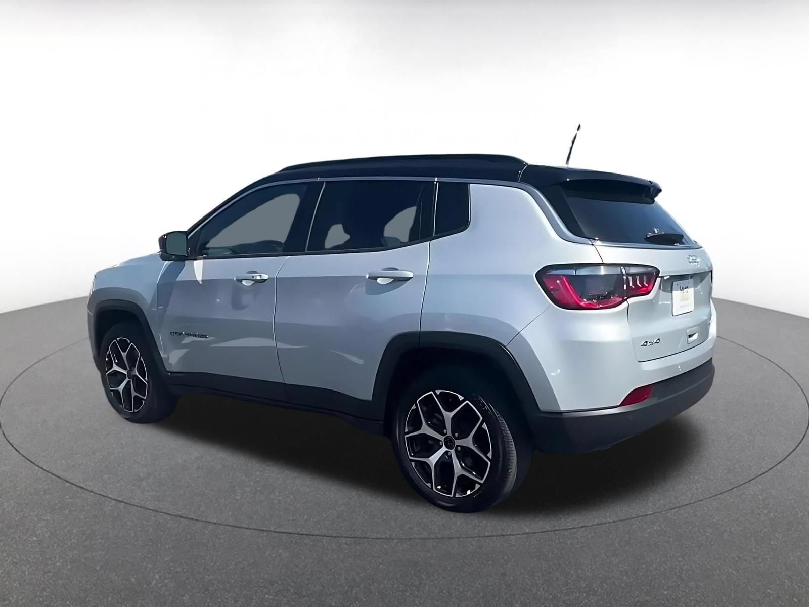 Thumbnail: 2025 Jeep Compass - 10