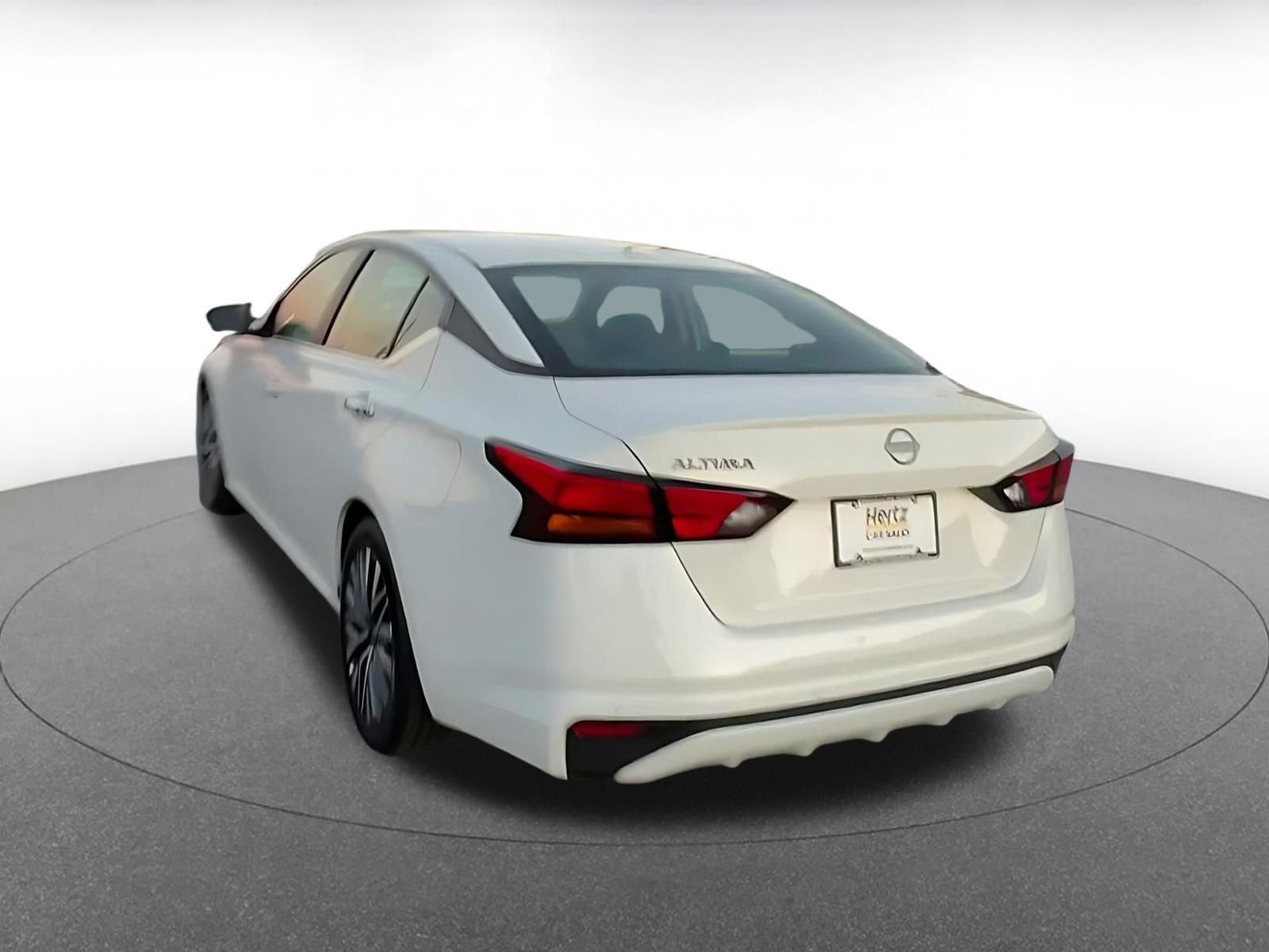 Thumbnail: 2025 Nissan Altima - 11