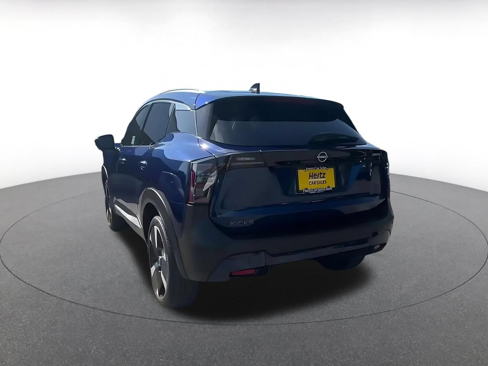 Thumbnail: 2026 Nissan Kicks - 10
