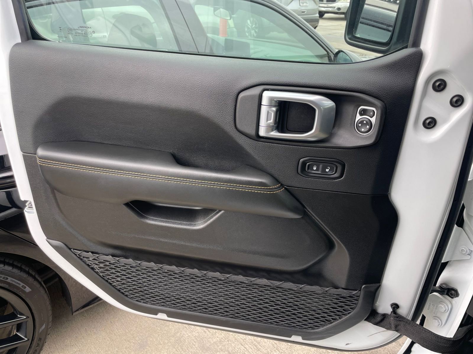 Thumbnail: 2025 Jeep Wrangler - 20