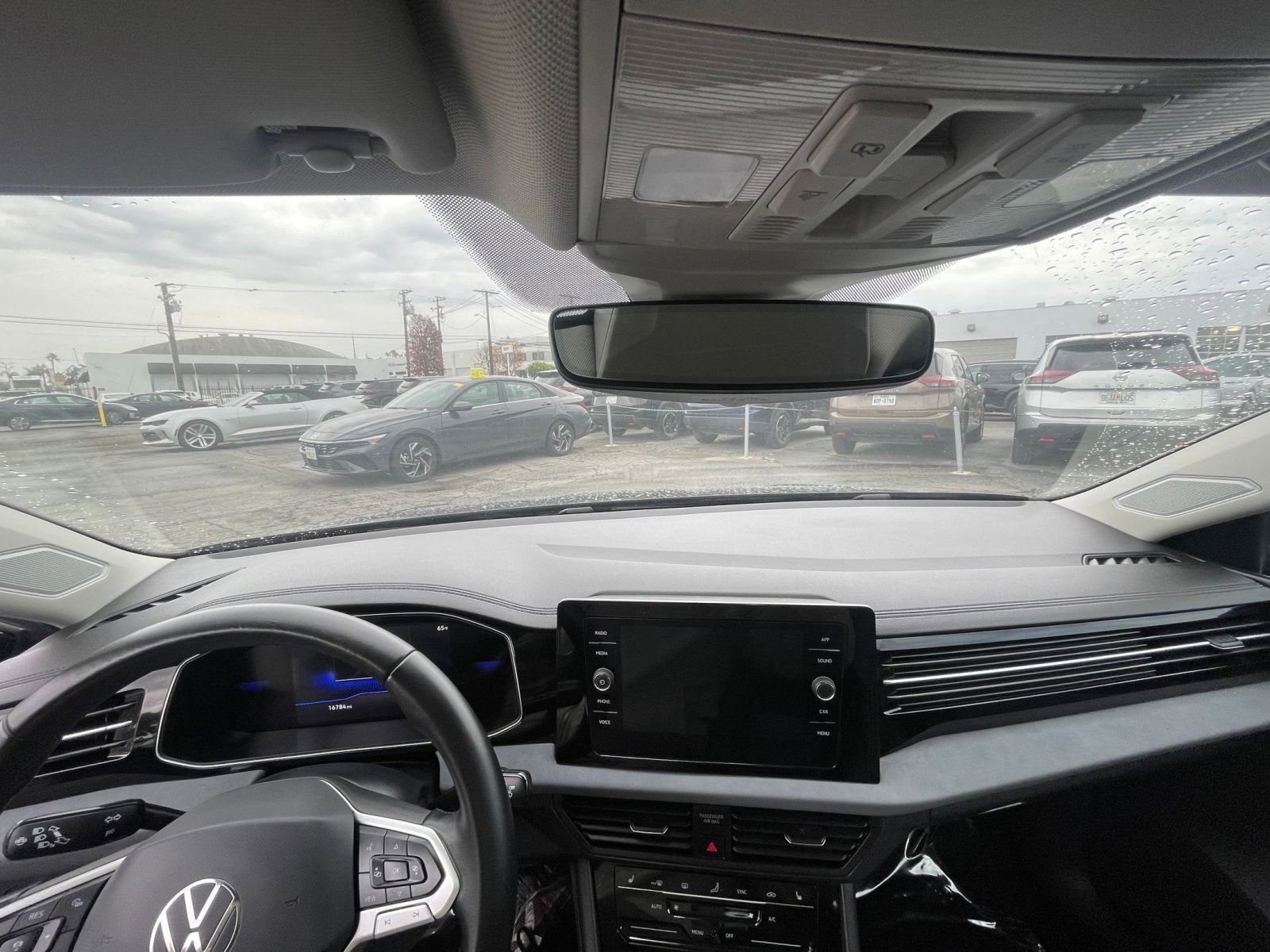 Thumbnail: 2025 Volkswagen Jetta - 33