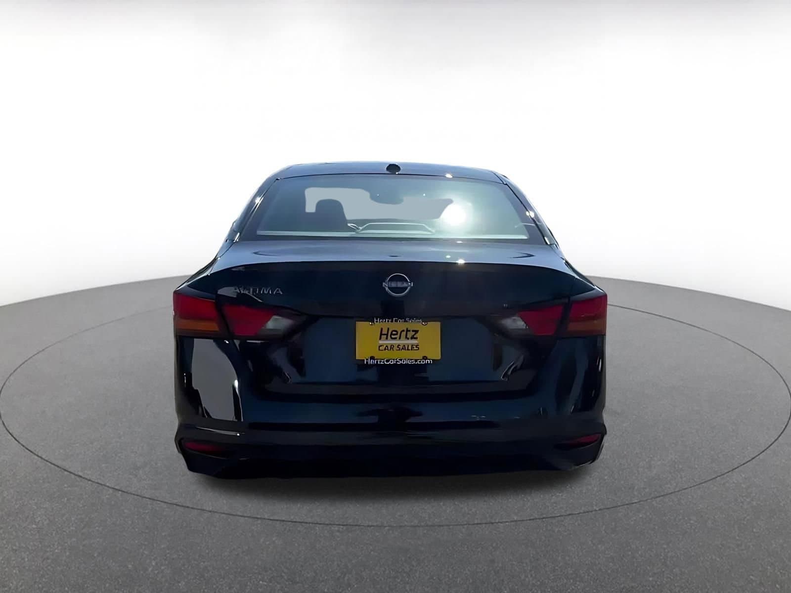 Thumbnail: 2025 Nissan Altima - 12