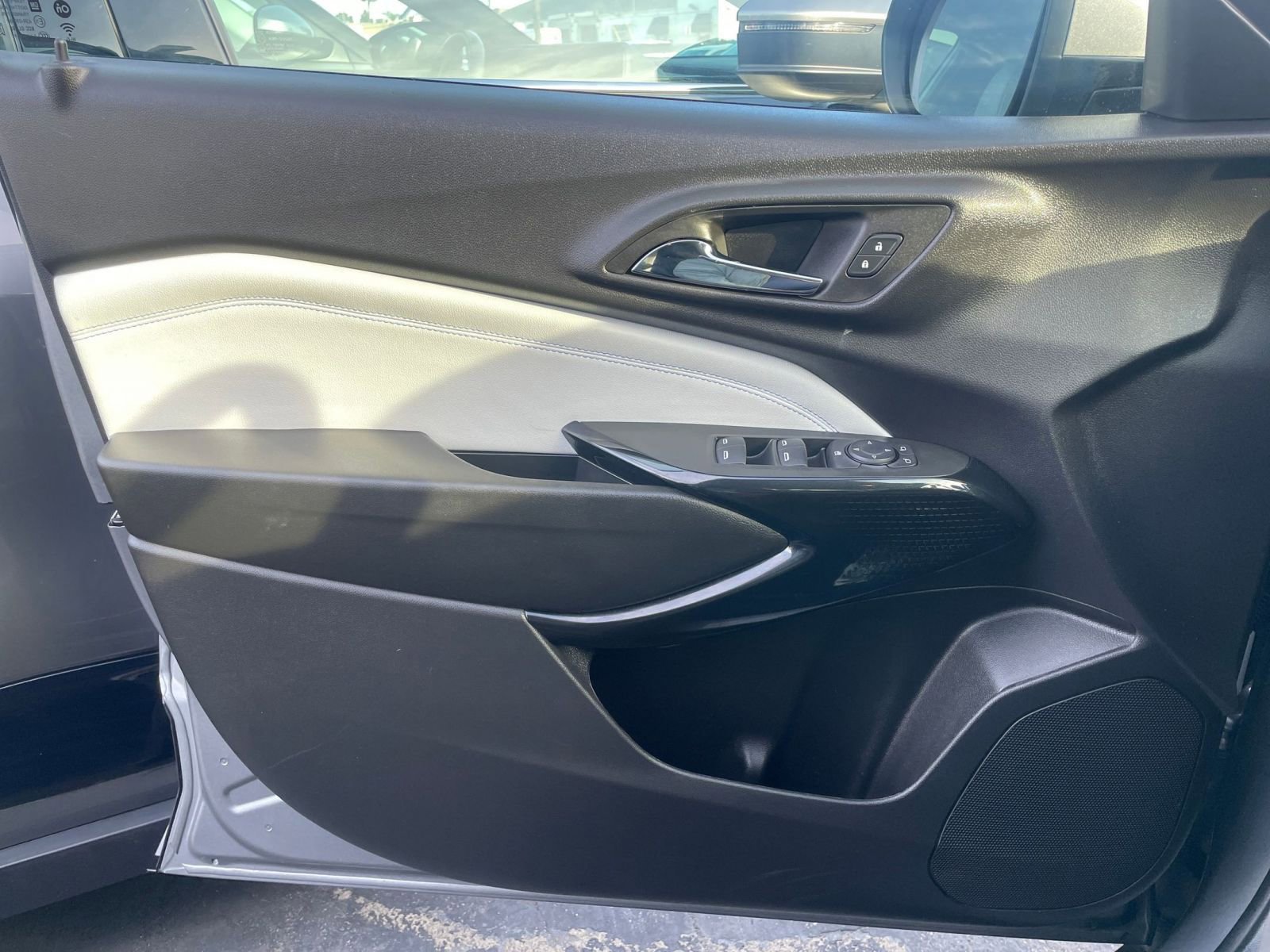 Thumbnail: 2025 Chevrolet Trax - 18