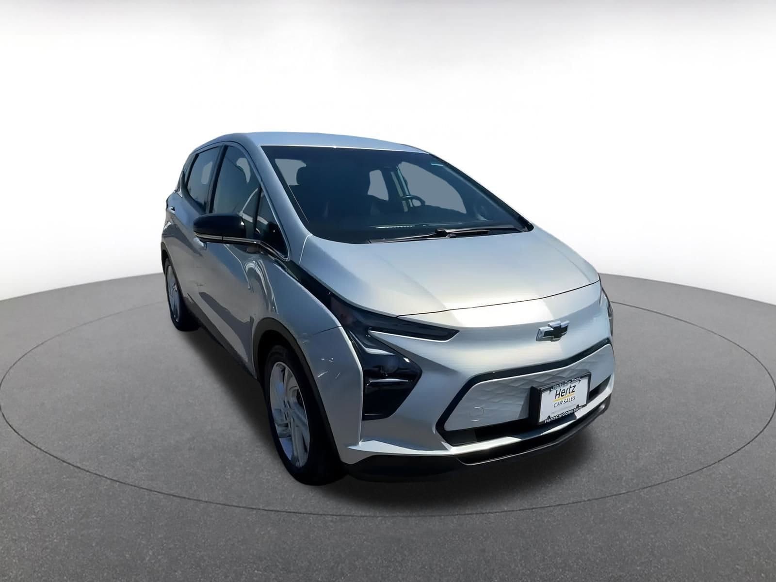 Thumbnail: 2023 Chevrolet Bolt EV - 3