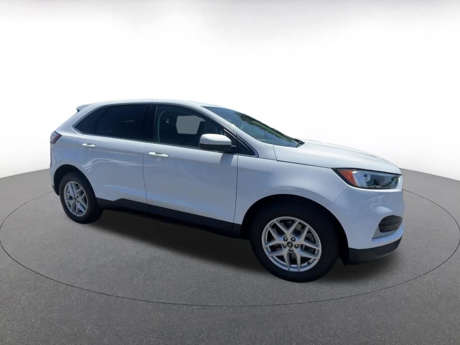 Thumbnail: 2024 Ford Edge - 2