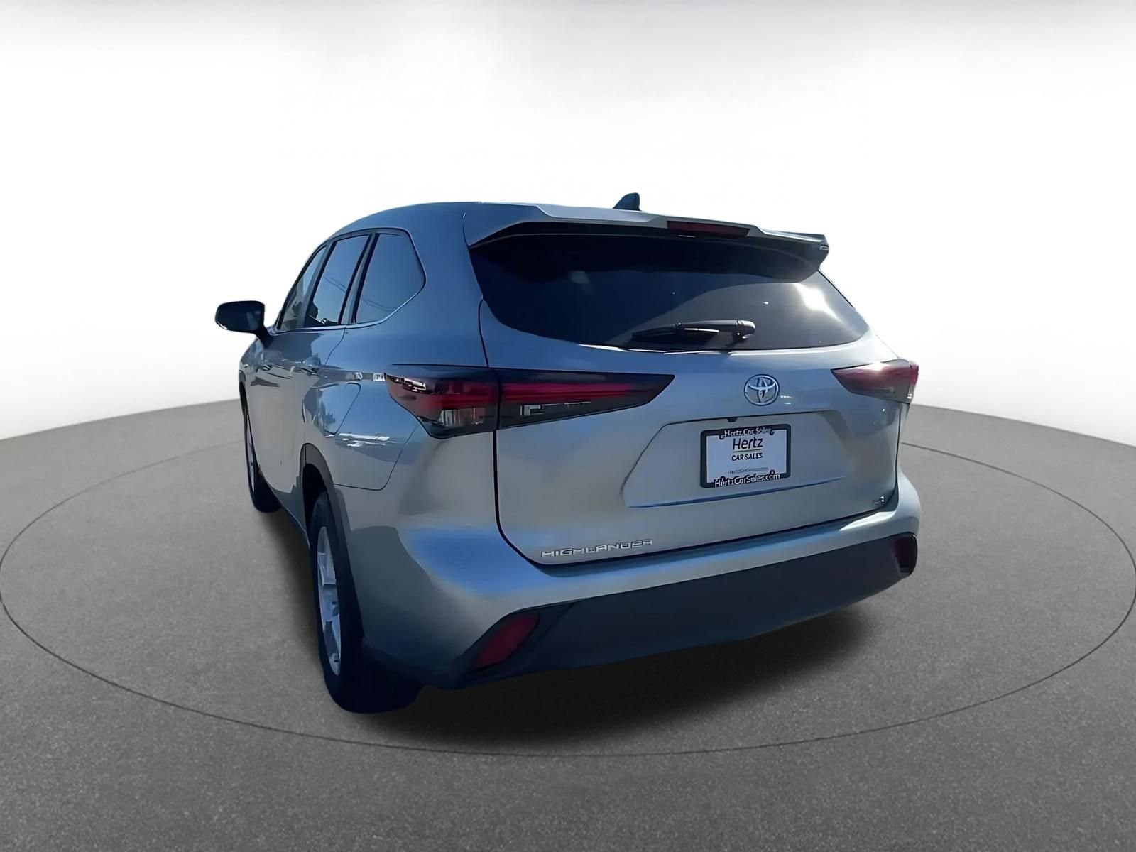 Thumbnail: 2025 Toyota Highlander - 11