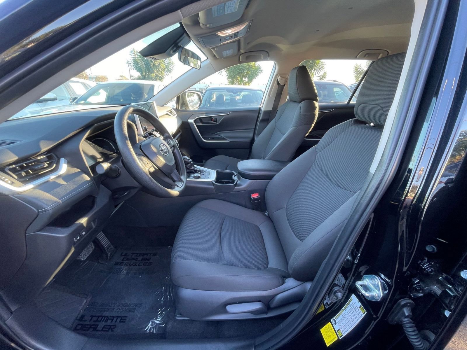 Thumbnail: 2025 Toyota RAV4 - 27