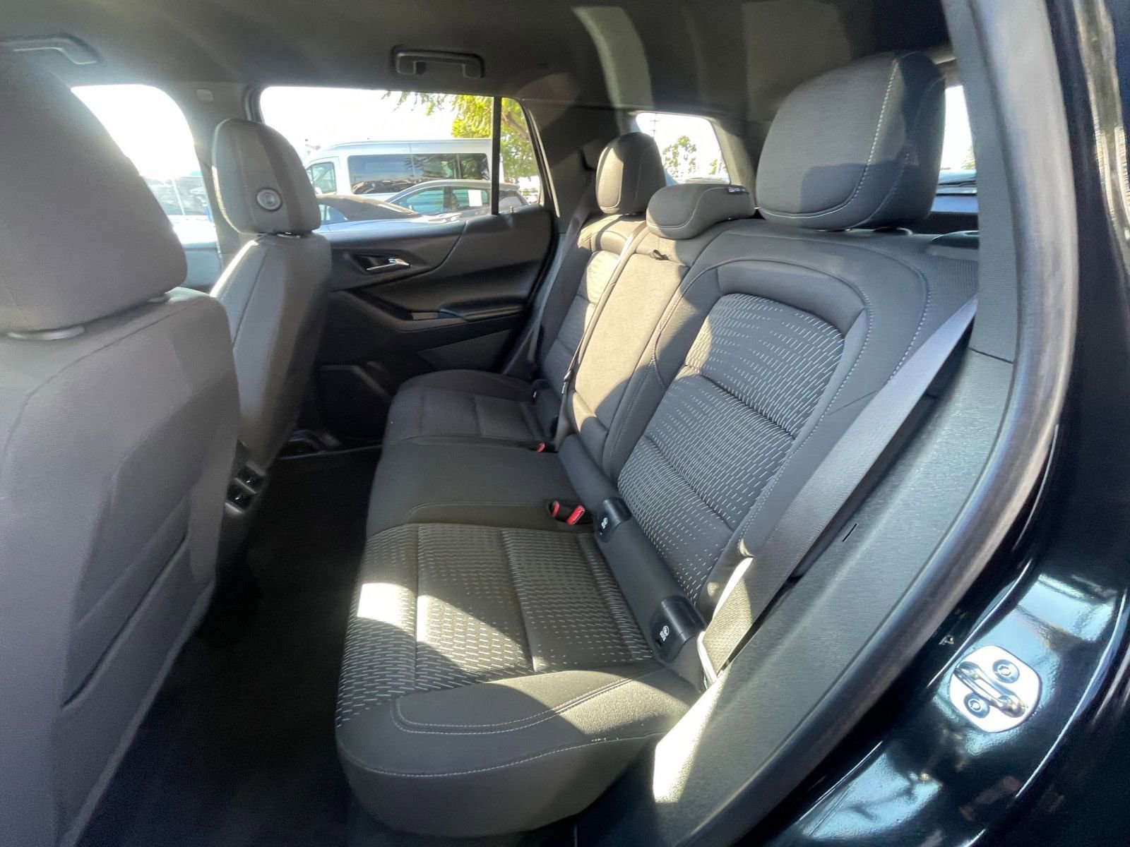 Thumbnail: 2025 Chevrolet Equinox - 25