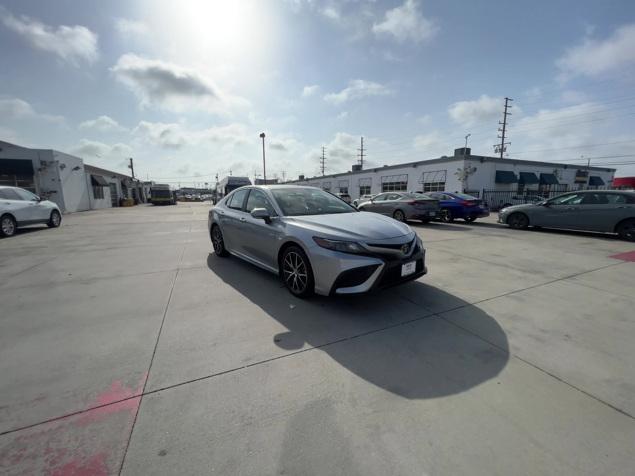 2023 Toyota Camry SE 3