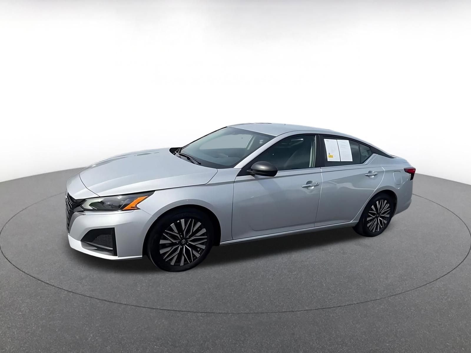 Thumbnail: 2025 Nissan Altima - 8