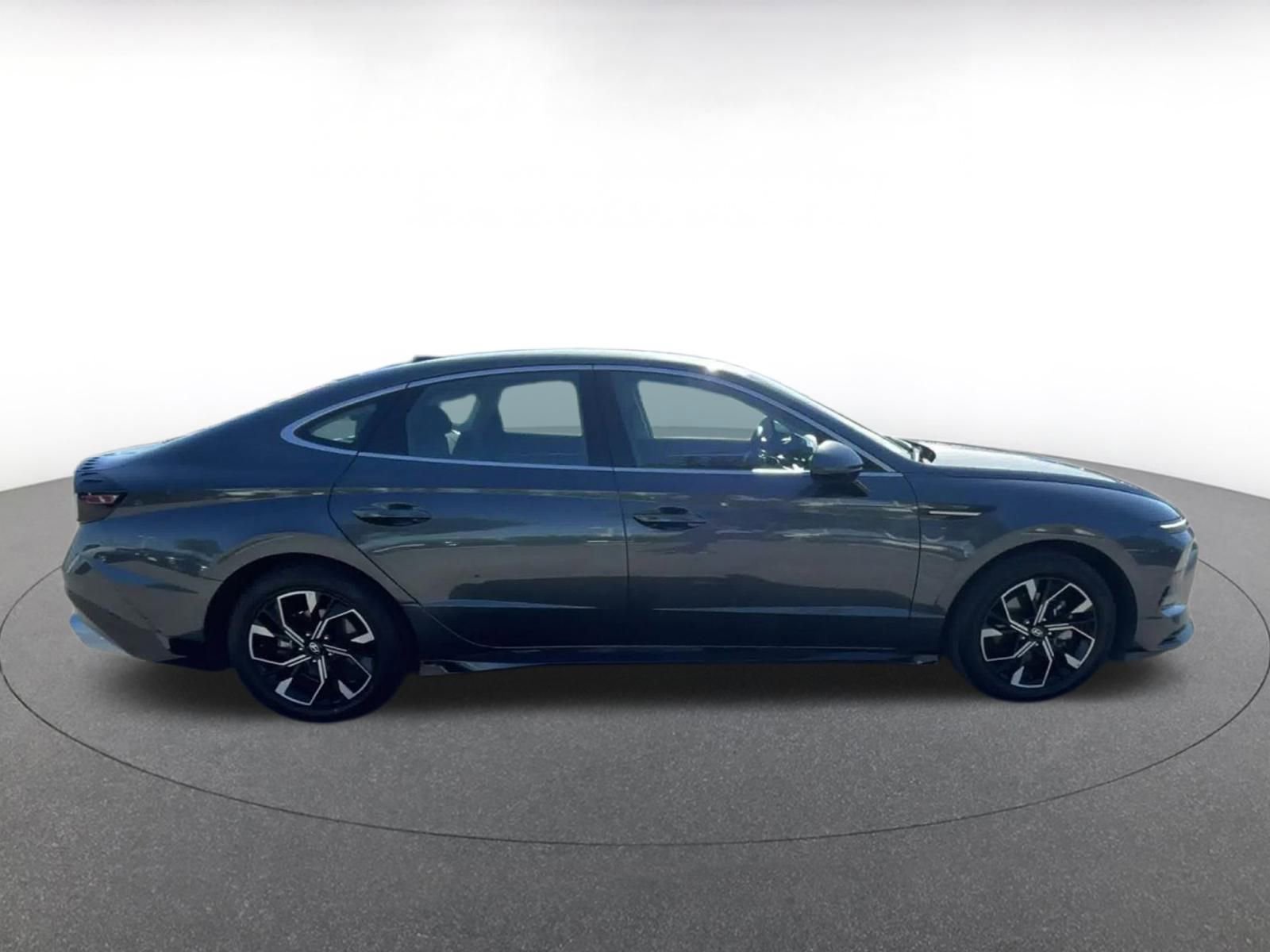 Thumbnail: 2025 Hyundai Sonata - 16