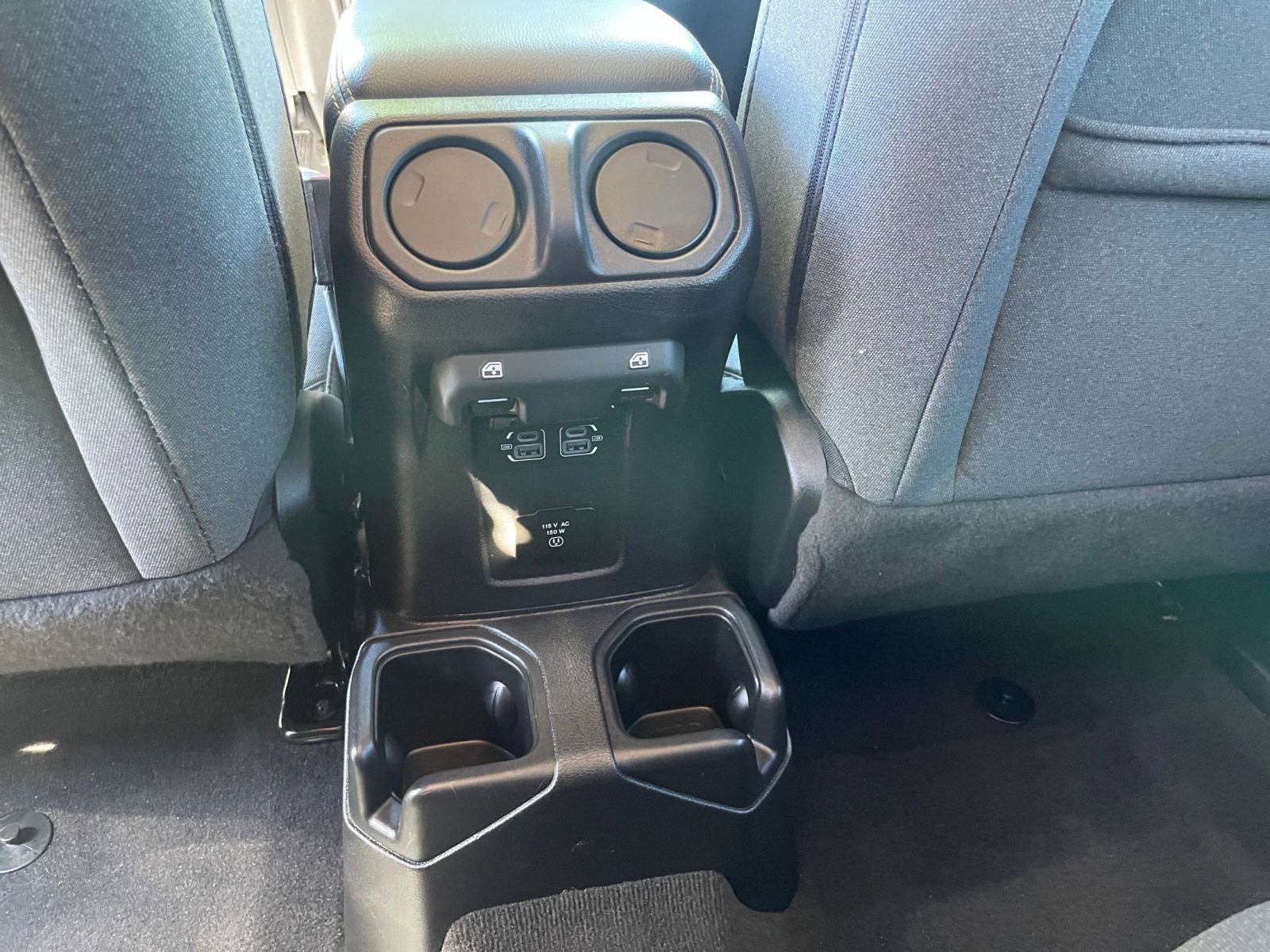 Thumbnail: 2025 Jeep Wrangler - 24