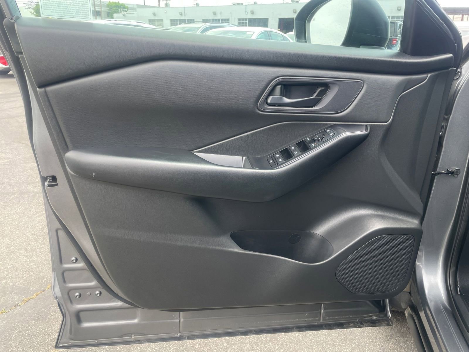 2024 Nissan Rogue S 20