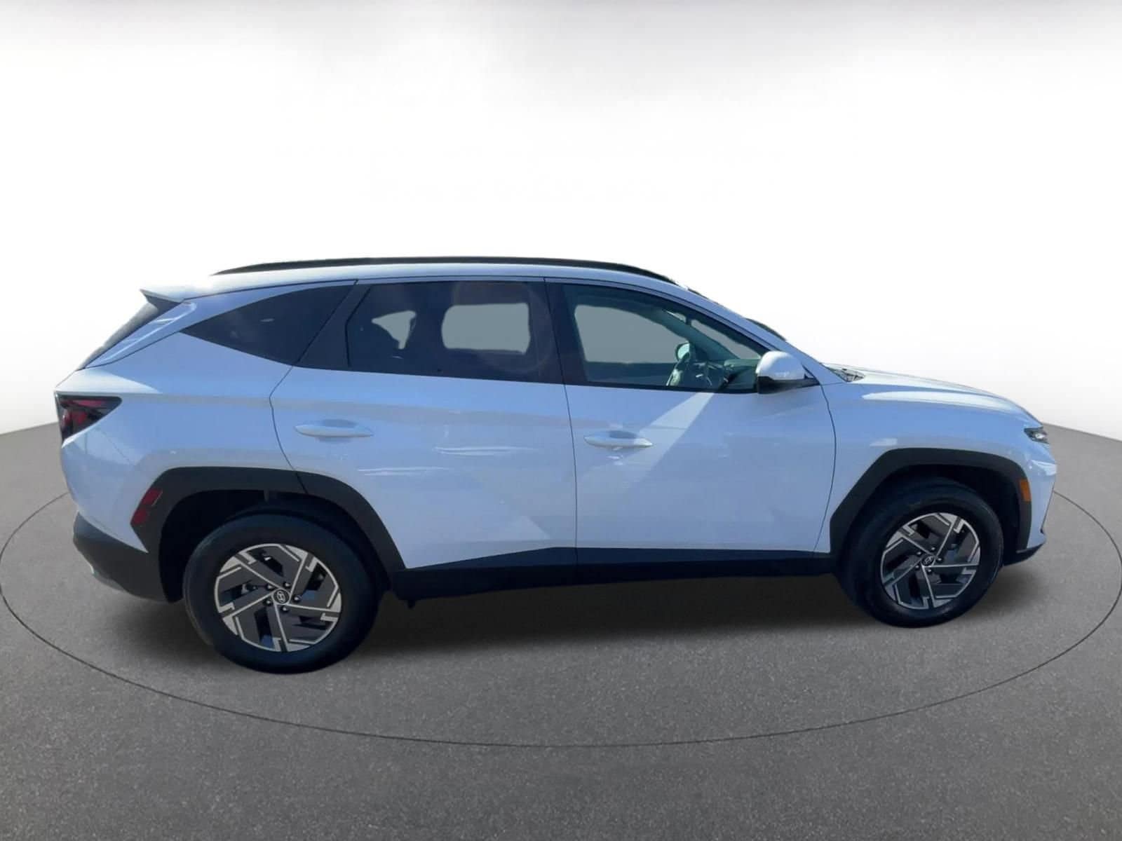 Thumbnail: 2025 Hyundai Tucson - 16