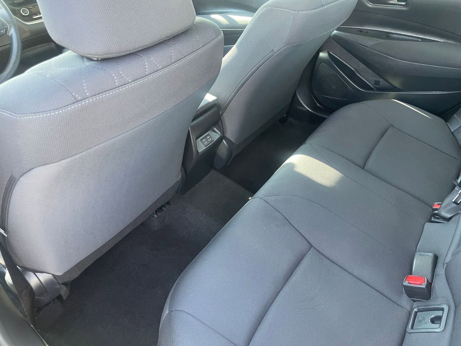 Thumbnail: 2025 Toyota Corolla - 24