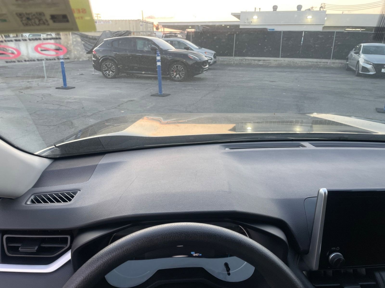 Thumbnail: 2025 Toyota RAV4 - 34