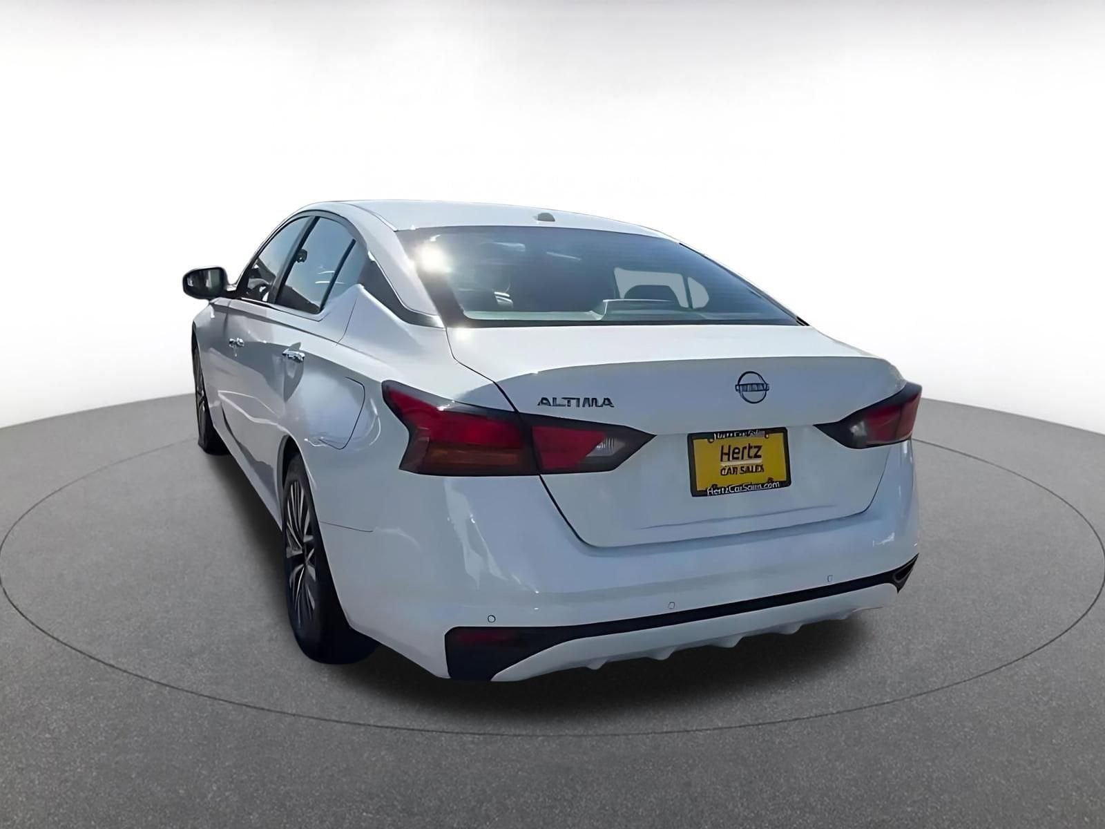 Thumbnail: 2025 Nissan Altima - 12