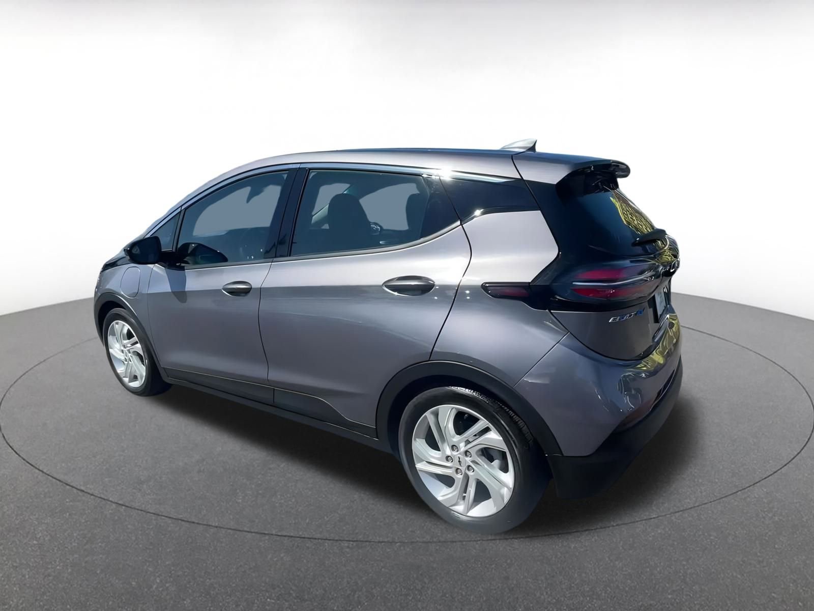 Thumbnail: 2023 Chevrolet Bolt EV - 10