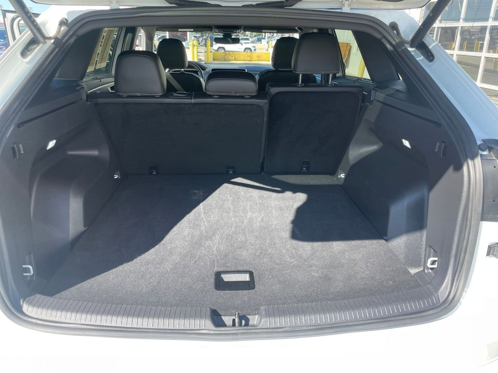 Thumbnail: 2025 Volkswagen Atlas - 31