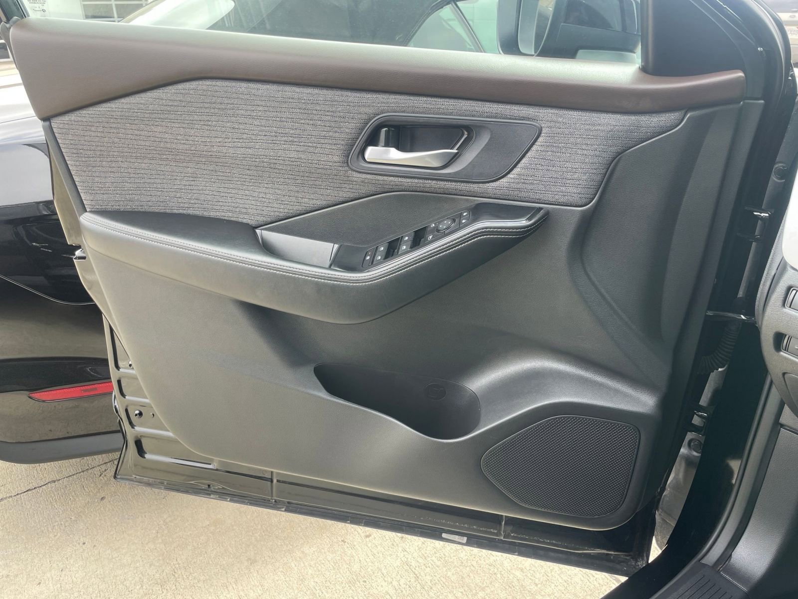 2023 Nissan Rogue SV 20